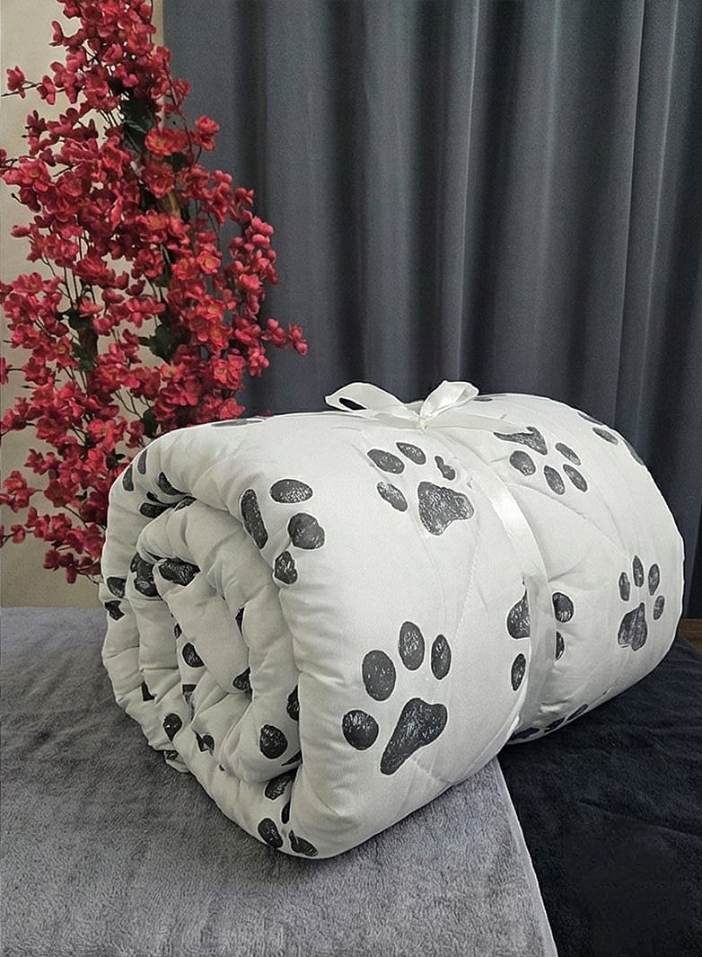 White Tiger Premium Comforter 1